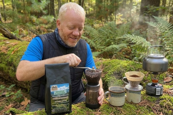 ☕ Whole Bean vs. Pre‑Ground Coffee: What’s the Difference & Which Should You Choose?